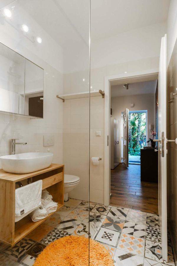 Lanca Apartment *